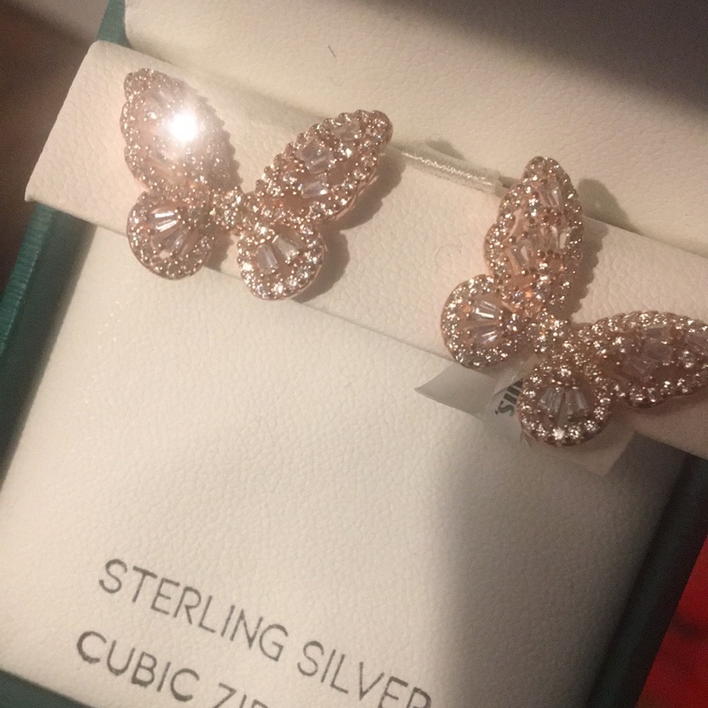 🎄🎅🏼Rachel Zoe sterling silver rose gold colored earrings